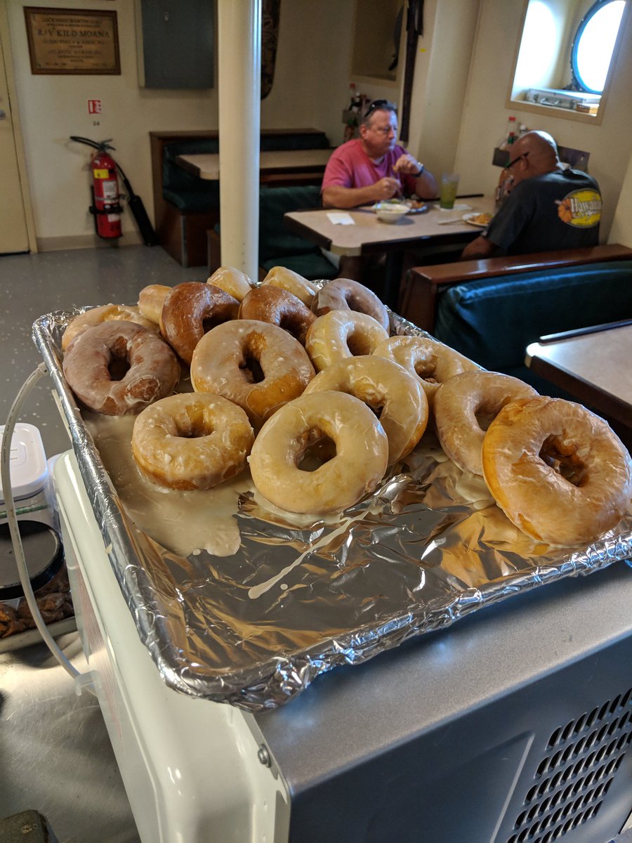 george_mage's tweet image. Fresh donuts on the RV Kilo Moana #deepC expedition
