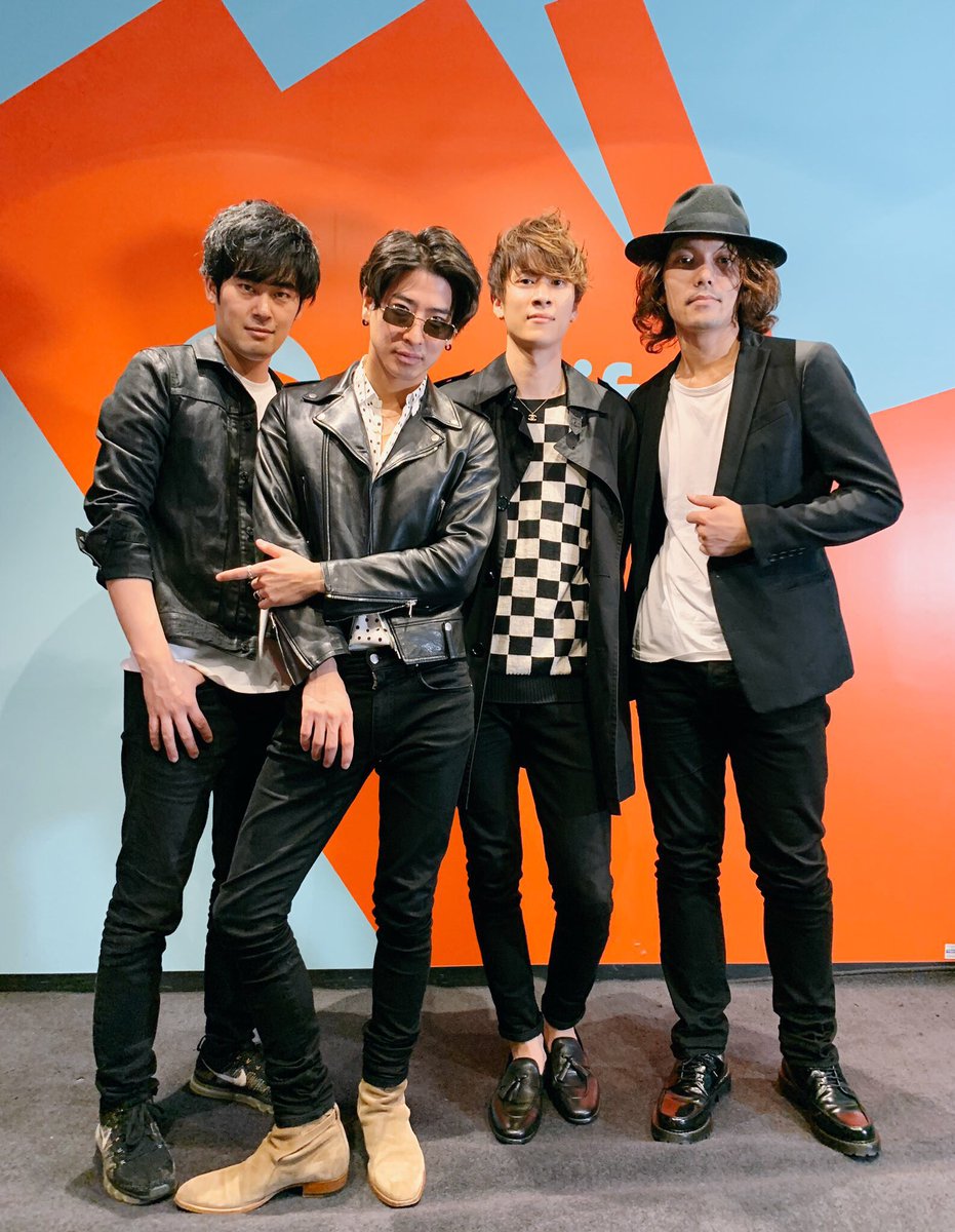 Elle Japan 注目ロックバンドi Don T Like Mondays がカップル限定シークレットライブを10月に開催 理想のxmasデートは ライブに一緒に行きたい と全員が揃ってアンサー そんなアイドラから一足早いxmasギフト メンバー全員の直筆サイン入りチェキを1名