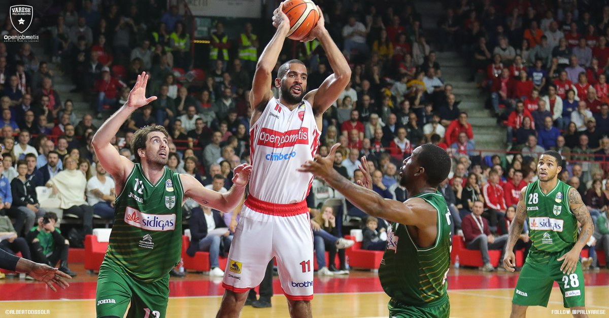PallVarese's tweet photo. πΈ La photogallery di #VarAve (parte 2) #GOVARESE https://t.co/m2U7DiPiev