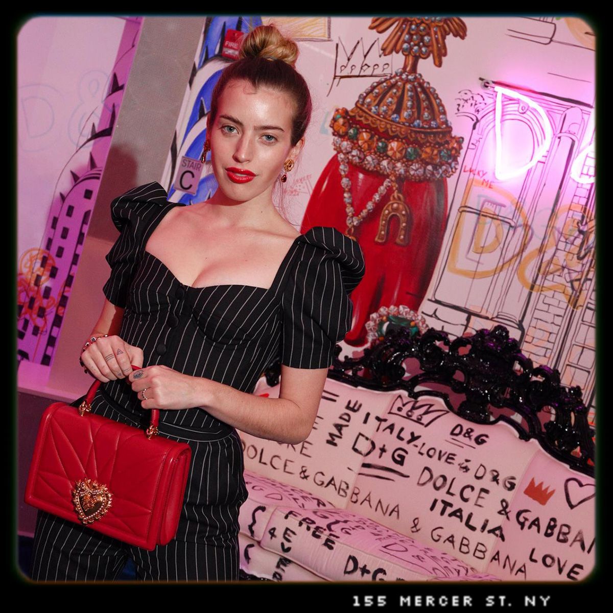 dolcegabbanajp's tweet photo. #DGMercerSt ブティックで行われた、"No Selfies Please"イベントの模様をチェック!#DGLovesNewYork #DGMillennials https://t.co/ojBFGAXZHW