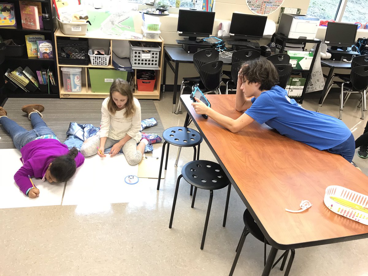 JenniferAGates's tweet photo. Meet the captain of the #STEMon team @MtnViewES M uses his ❤️ of #cobbintech 2 archive our strong work on #foodwaste & #foodinsecurity during #STEMDay #STEMon #DayofDesign2018 @STEMconnector @STEMcobb #stemcobb #engagecobb https://t.co/HdEqq1bkgX