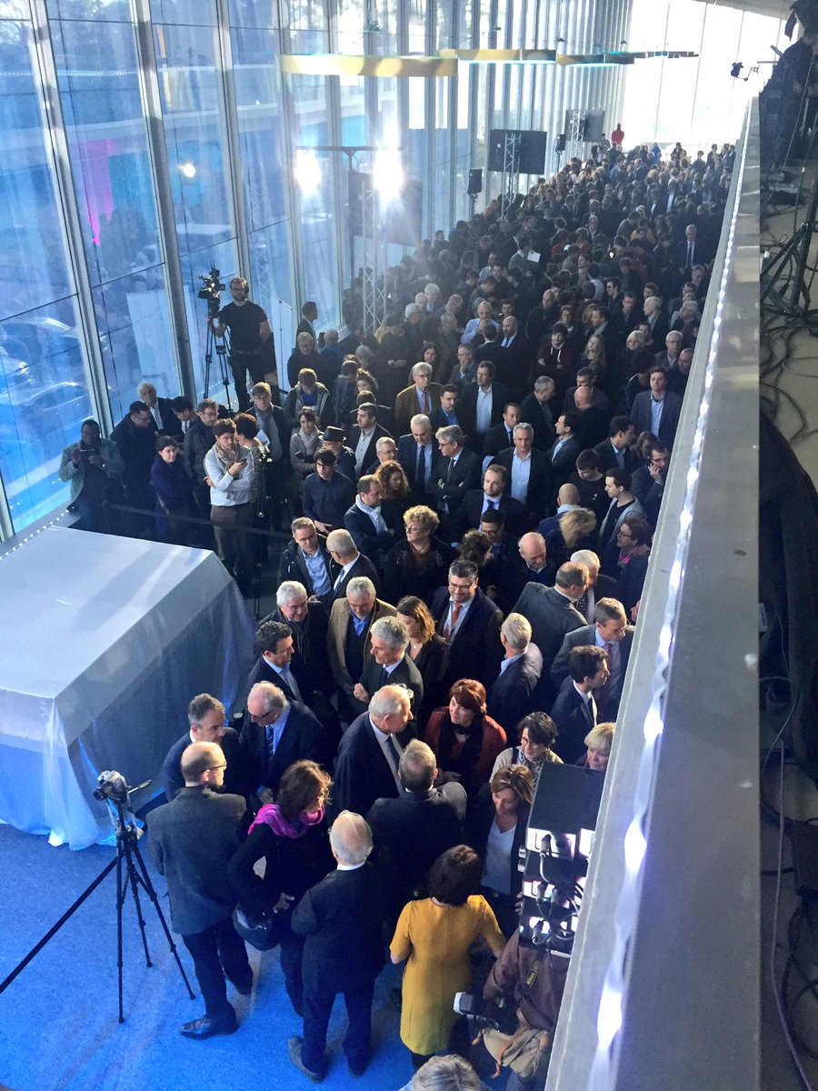 blanc_etienne's tweet image. Le site de Charbonnières reprend vie aujourd’hui avec la présentation du nv campus du numérique, comme nous l’avions promis ac le Pdt @laurentwauquiez et @juliette_jarry 🚀🔥#promessetenue #laRegionsimplique #techRegion