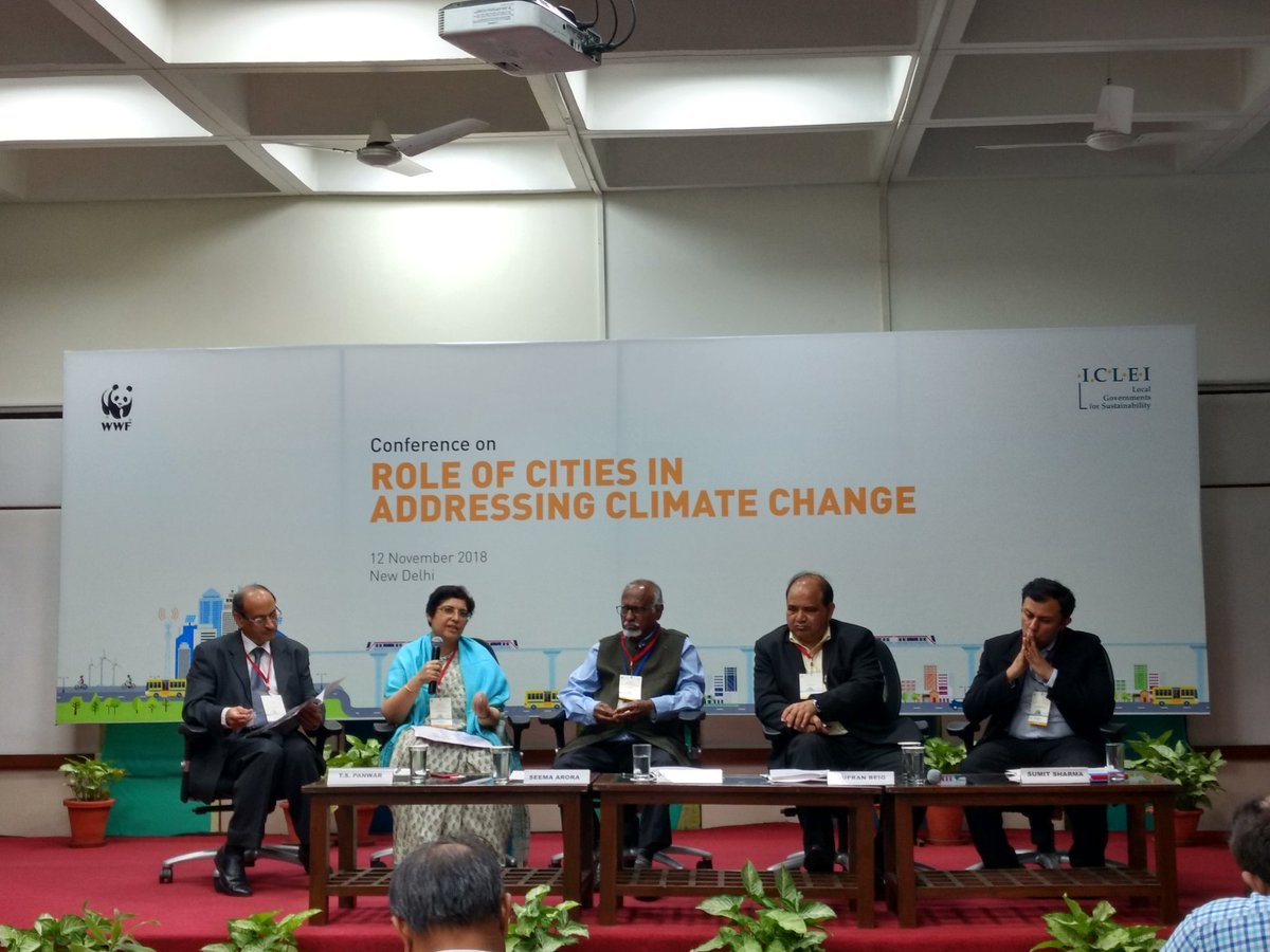 Integrated approach to address #Climate Change &amp; Air Pollution shouldn't just be seen as an #environmental or health issue, we also need to look at it from social and economic lenses and follow the bottoms up approach, says Ms Seema Arora, DDG <a href="/FollowCII/">Confederation of Indian Industry</a>