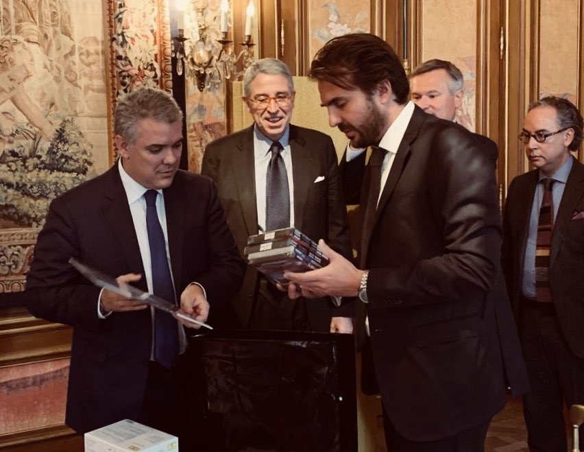 YannickBollore's tweet photo. Great meeting with Colombia President @IvanDuque and @AdePuyfontaine in Paris to discuss Vivendi plan for 🇨🇴 https://t.co/cGIMWkUxOU