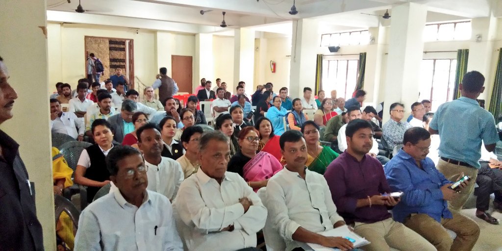 ripunbora's tweet image. Attended an interaction progm with Prof. Bhalchandra Mungekar, Ex-MP &amp;amp; Former Member Planning Commission at Ghy. With large group of Students,Youth,Teacher, Advocates etc. to have their views on the Education sector for Congress #ElectionManifesto2019 #LSElection
@RahulGandhi