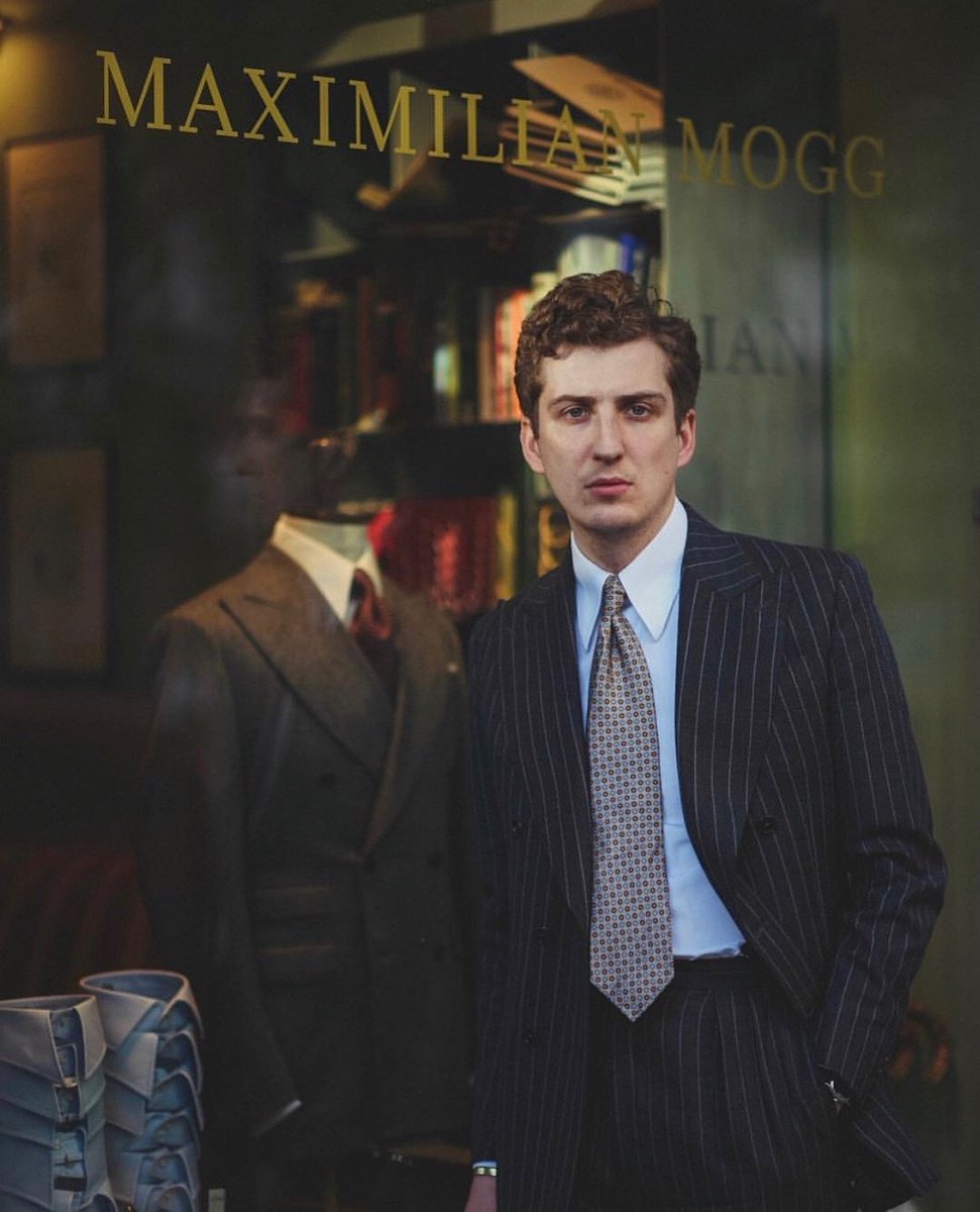 Standeven1885's tweet photo. @Maximilian_Mogg championing a DB suit, made from our high twist “Explorer” ・・・ 📷 Martin Josef Smolka.

#savilerow #bespoke #suit #gq #style #pitti #meninsuits #handcraft #madeinengland #tailor #london #newyork #sewing #luxuryfabrics #standeven1885 #explorer #escorial https://t.co/4ewRbqPaGD