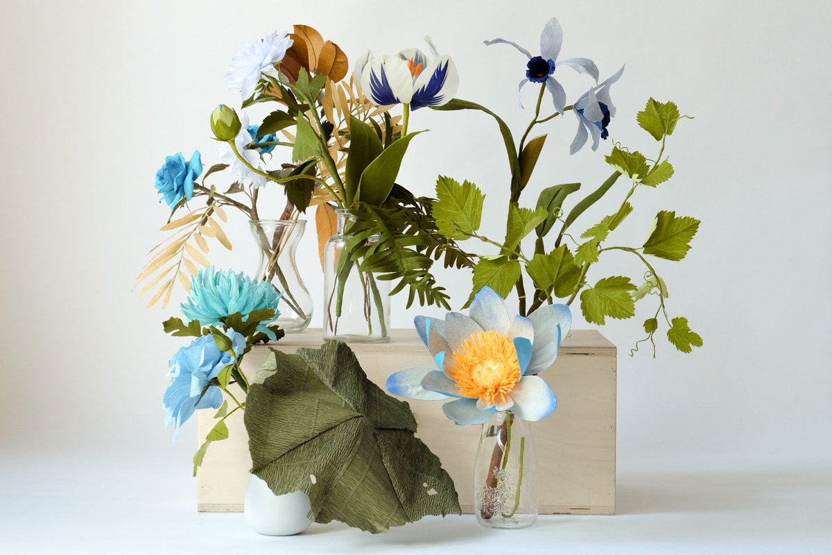 vsco's tweet photo. Made from paper, Anna Chedid and @shanghai_1984's handmade flowers look incredibly lifelike.
See the results of their photoshoot at VSCO's Open Studio. https://t.co/gxZvj8gh2q #VSCO #VSCOOpenStudio https://t.co/3BTA68LzmB