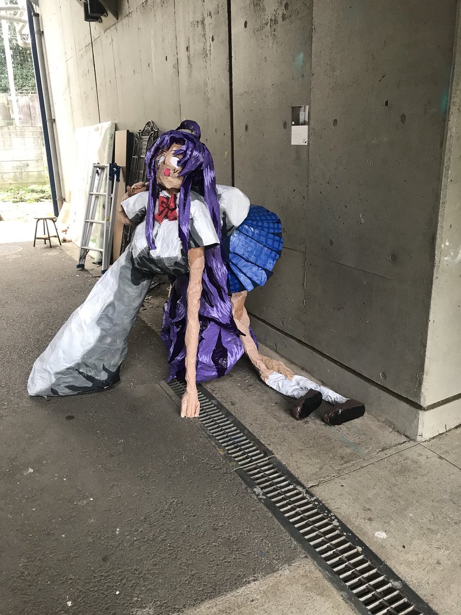 sashimimoyashi's tweet photo. 俺の絵がなくなってて代わりにこいつが召喚されてたんだが俺は何かしたのか https://t.co/WyAcux3Onz