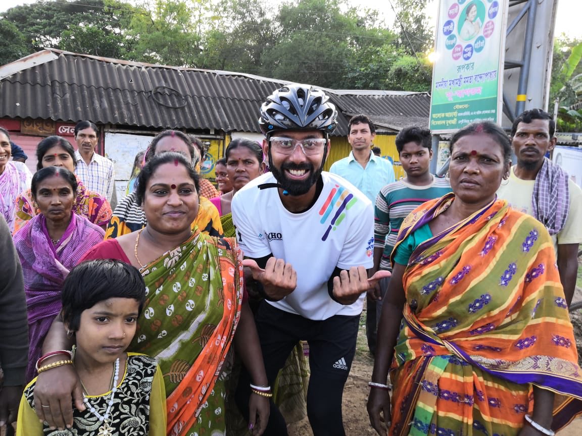 MasoomYi's tweet photo. @YiTweets #Hero and #Masoom #Champion @ranaspace touched 4,000 kms yesterday skating for prevention of #ChildAbuse and #ECHO #ForHer. #PlayYourPart #Yi4Children @TitanCompanyLtd @anuj_kothari @Manekagandhibjp @MinistryWCD @FollowCII @CHILDLINE1098 @k_satyarthi @Smitasatvik https://t.co/K9XFdKNpQE