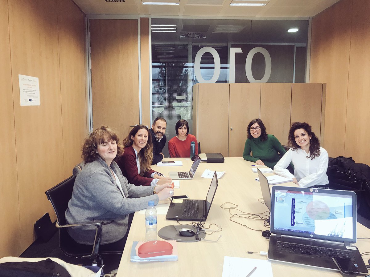 BIOTECYL's tweet photo. Trabajando en colaboración con @clustersivi y @C4E para impulsar el sector Salud en Castilla y León. Jornada final de trabajo del proyecto #HealthCyL, financiado por la DG Industria @empresasjcyl https://t.co/OyMfzj0WdG