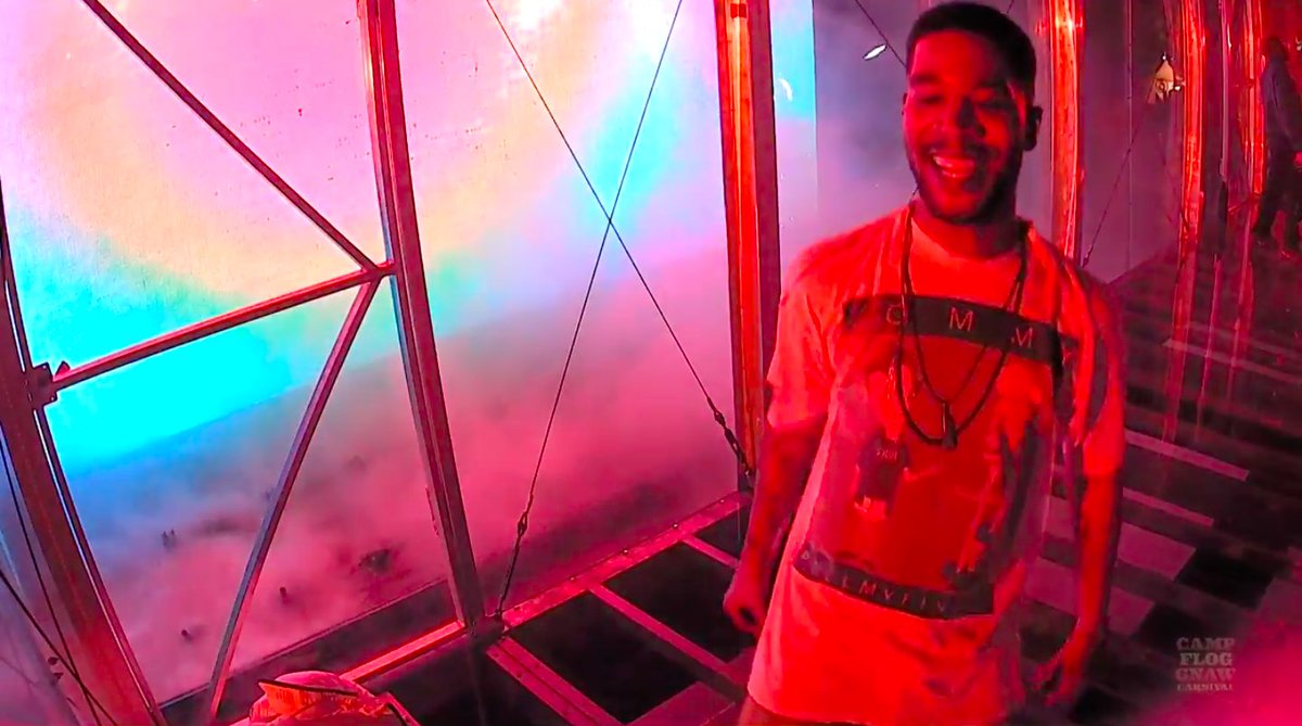 blackboi_flyyy's tweet photo. this kids see ghosts set 😭🙏🏾 https://t.co/ERK0FvV5DG