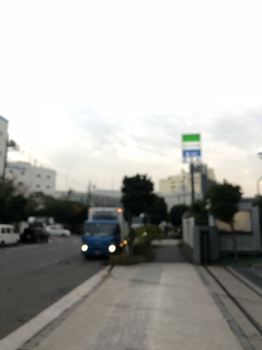 たゆる ファミマ特有の スマイルスターアンドサン マークもありますね 内装や商品は完全に普通のファミマです たゆる ファミマ特有の スマイルスターアンドサン マークもありますね 内装や商品は完全に普通のファミマです