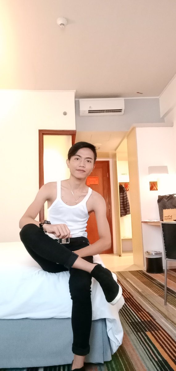 Ahmad72867840's tweet photo. Ijin tag suhu, open booking
Wa 081282900925 #Good_service ++@Suherma65786790
@PijatBagus
@GudangPijat
@ExcMassage88
@CanduPijat
@Pria_Pijat_Gay
@fjr_Pijaddict
@luckypoin7
@DMassageJkt
@jurnalpijat
@jack19680
@HerdyPijat
@MassageEnakYK
@BerondongPusat
@ZonaLaki_Shop https://t.co/mO0xCGBRL6