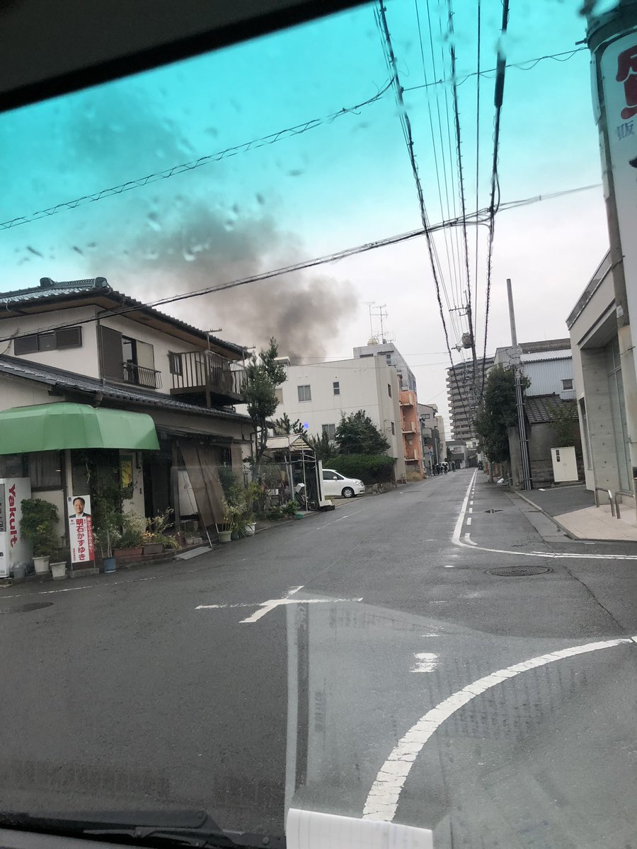 唄い手 吉野川遊園地 秋田町の奥 ヤラカスシティホール裏 通称パンパン通りで火事 近隣の方お気をつけください 徳島 火事