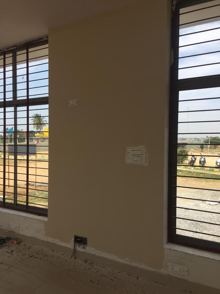 smartcitytumkur's tweet photo. The #finishingtouch for the #smartlounge at Amanikere.
#painting #workinprogress
🚮🚰🔰 https://t.co/LvjPJiDokq