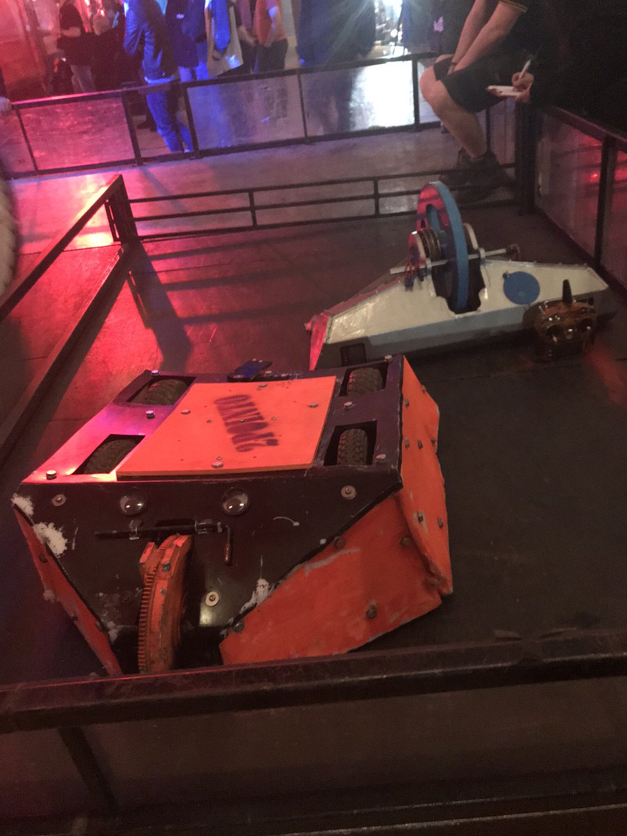 Robot2O's tweet photo. 4th place 👍🏻 @extremerobots @ShockbotsUK #cheltenham https://t.co/oBYeUAqxcI