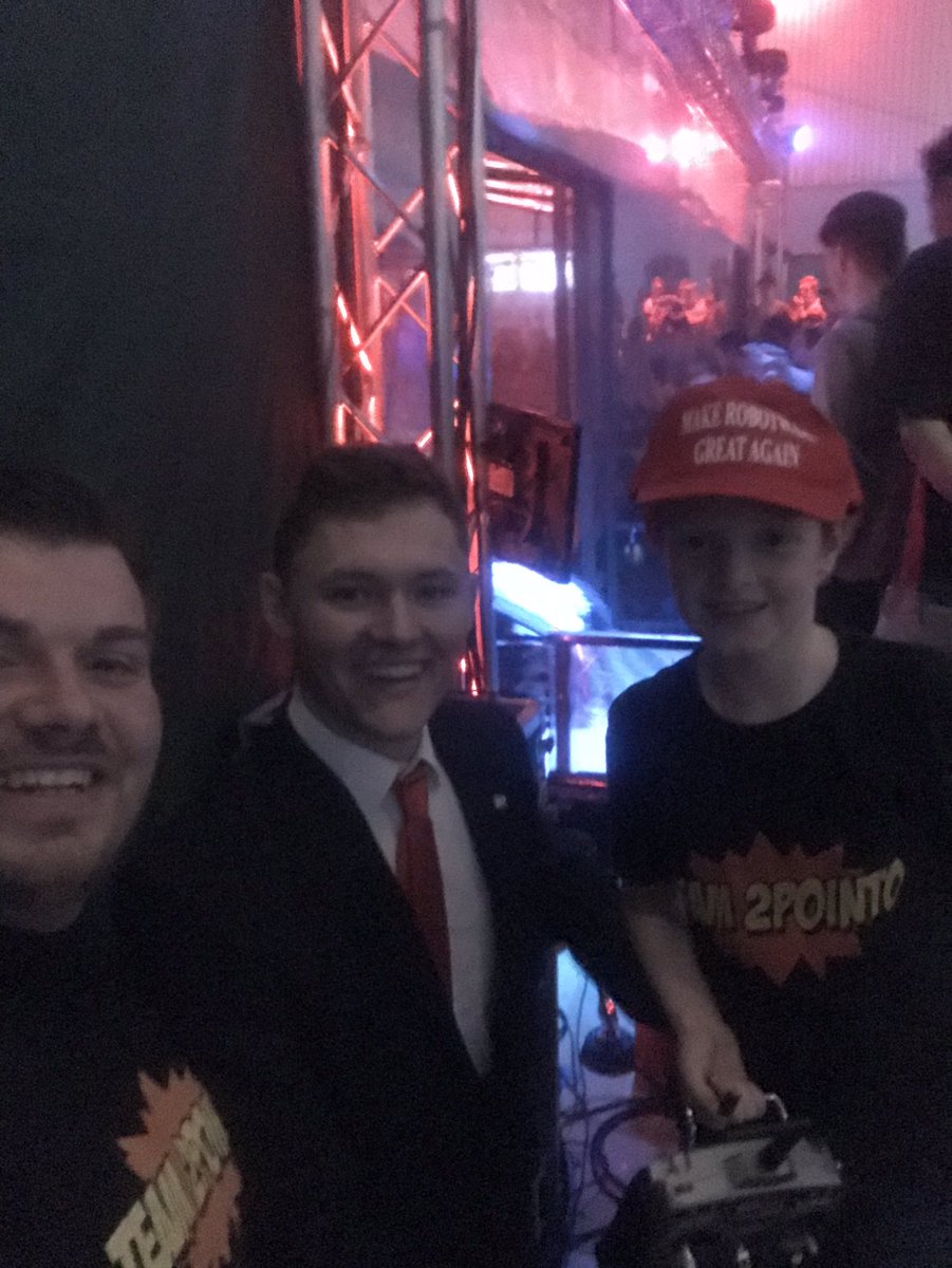 Robot2O's tweet photo. 4th place 👍🏻 @extremerobots @R34LDonaldThump #cheltenham https://t.co/7NrNfJSiuW