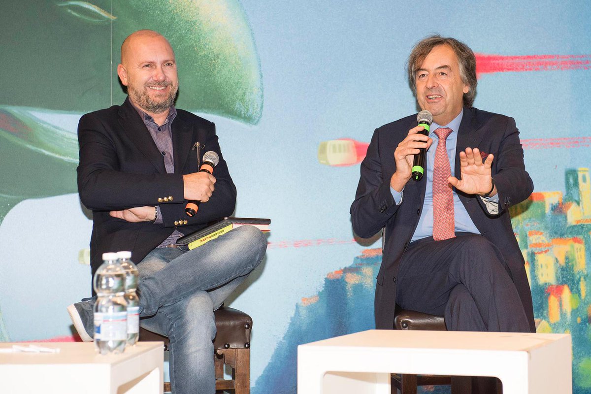 marcosalvati's tweet photo. Grazie a @matthewbigs e a @gianlucaneri per l'invito e la splendida accoglienza a #mia18 #fdr18
E grazie anche a due amici: @RobertoBurioni e @laura_campiglio 

@festadellarete https://t.co/BzSshfIUB4