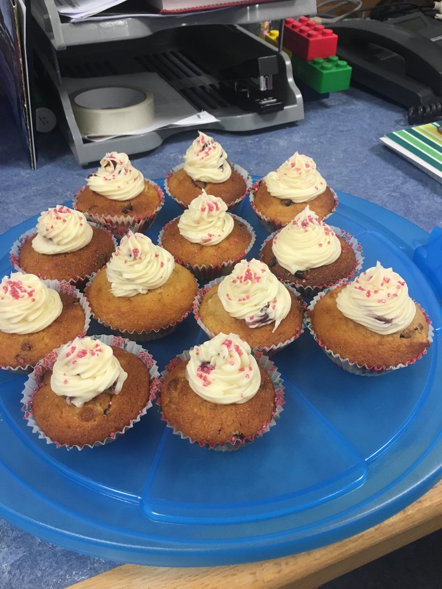 Week 2 winter resilience! White chocolate and cranberry ⁦<a href="/NKenny17/">Nichola Kenny</a>⁩ ⁦@janiemthomp⁩ ⁦<a href="/LarlieAnna/">Anna Richardson</a>⁩ ⁦<a href="/JeanCrone/">christine crone</a>⁩