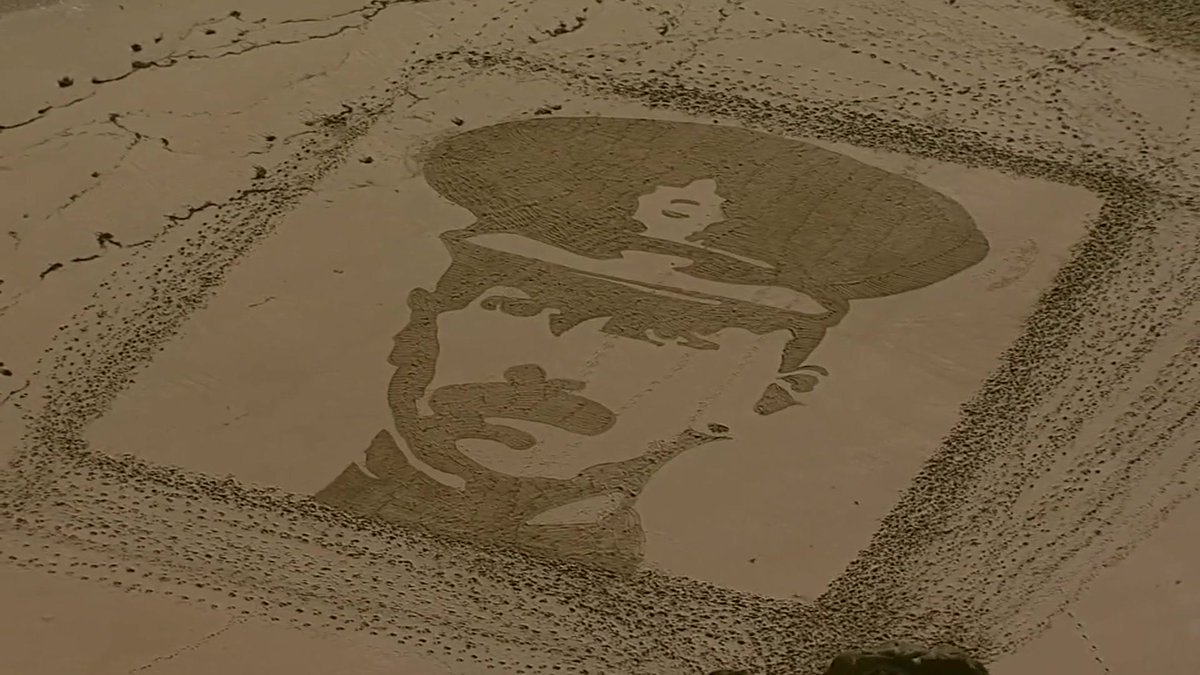 BBCCornwall's tweet photo. ICYMI These were the faces of four men who fell in #WW1, sculpted into Cornish beaches on #RemembranceDay2018 in the #PagesOfTheSea project #LestWeForget 

#Porthmeor #Porthcurno #EastLooe #Perranporth 

Click here for our #ArmisticeDay100 video 📽️ https://t.co/UB6Nc4a1cB 📽️ https://t.co/bW4J4hOE9n