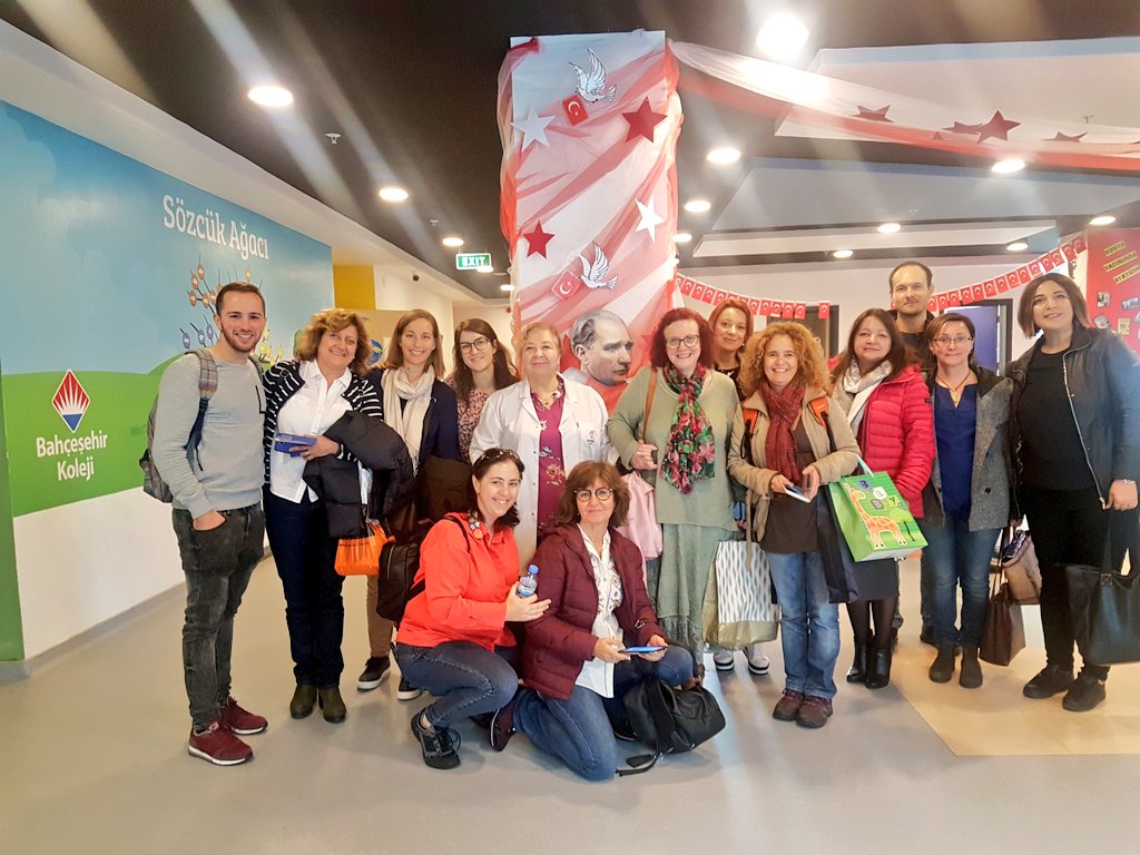 BahcesehirGA's tweet photo. Erasmus projesi kapsamında Portekiz,Slovakya ve Ispanya'dan gelen misafirlerimiz okulumuzu gezerek memnuniyetlerini ve beğenilerini  ifade ettiler.. https://t.co/faU3FIgWg2