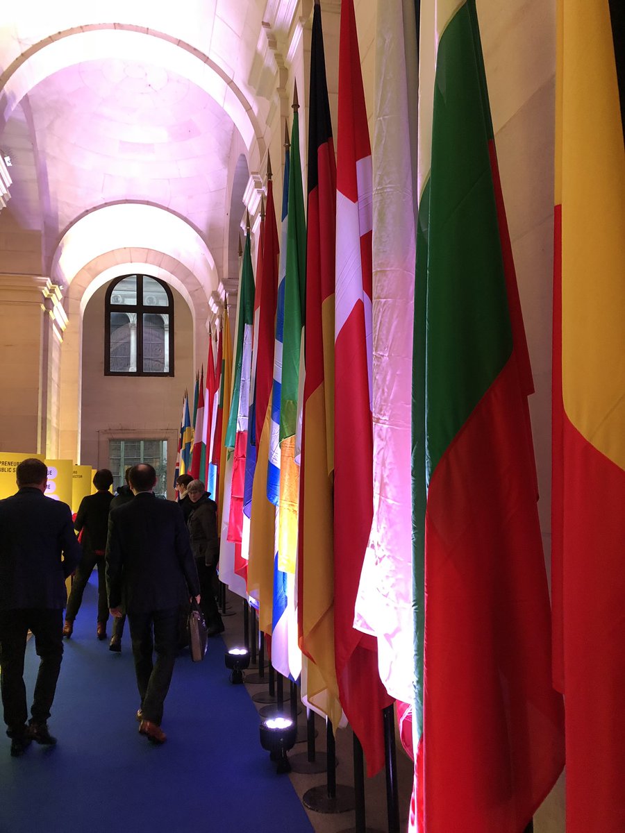 anked's tweet photo. #GovTechSummit18 startet in Paris im beeindruckenden Rathaus der Stadt. Als Vertreterinnen des Bundestages (#BTADA) bin ich mit @EskenSaskia hier. Wir sind die Vorhut, die übrige Delegation kommt zum #IGF2018 am Nachmittag. https://t.co/BKI3QxOp3F