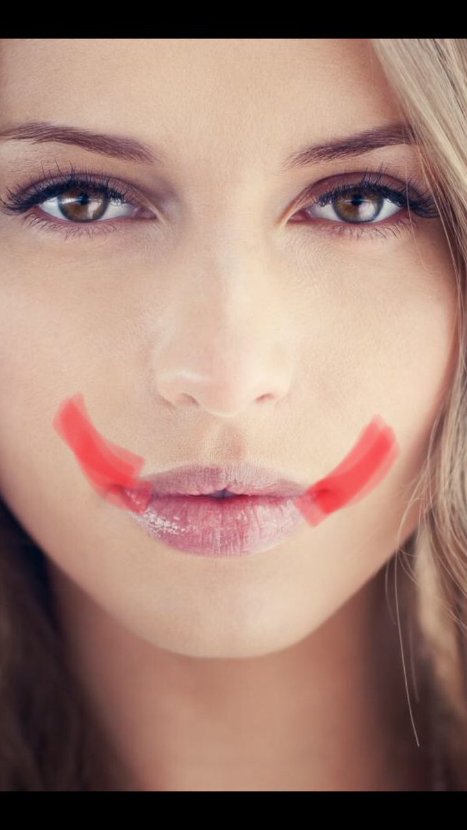 RussRoth4's tweet photo. #WantsVersusNeeds
Want to put a smile on all you girls’ faces
Need to borrow your lipstick https://t.co/TljAXdgZCc