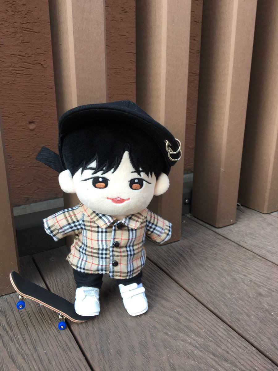 (샘플수정중인)녜룽이🍑친룽이 tweet media