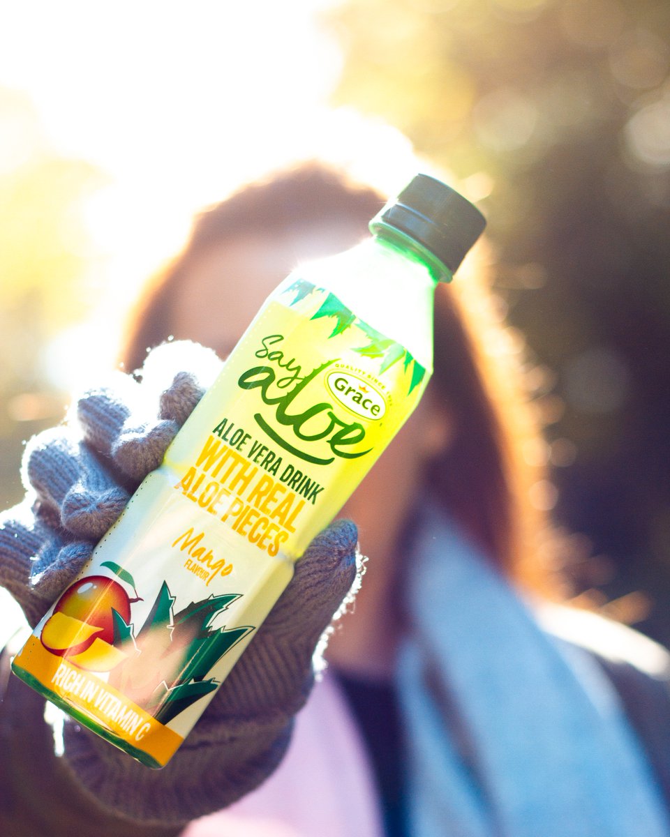 GraceSayAloe's tweet photo. Keep your skin healthy this winter with #ALiftFromAloe ✌️ https://t.co/tfNpe7PyZv