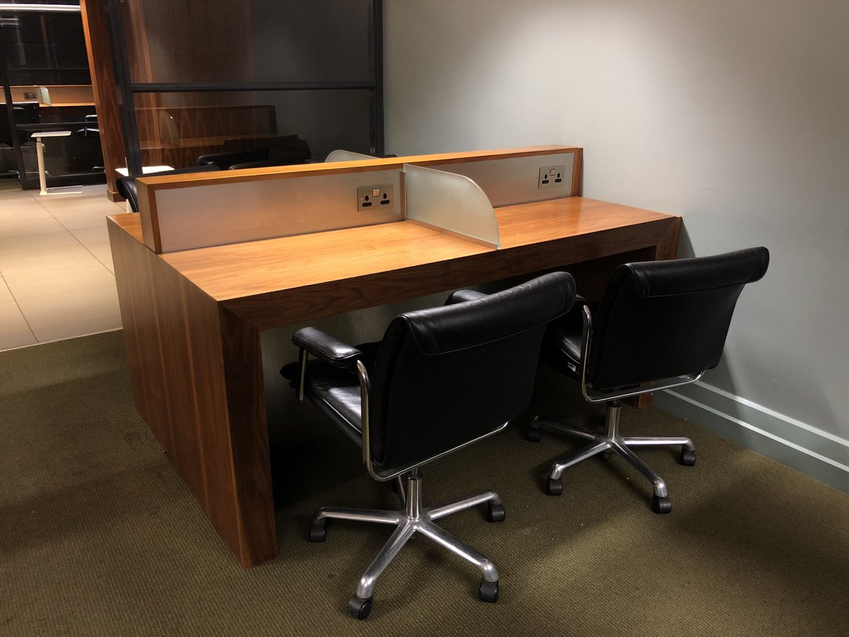 panos22111's tweet photo. Catching up with work at Virgin First Class Lounge before boarding @CalSleeper #virgintrains #london #euston #interrail #uk #lounge #firstclass #railcc https://t.co/nMzX4CVwbz