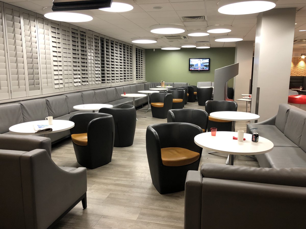 panos22111's tweet photo. Catching up with work at Virgin First Class Lounge before boarding @CalSleeper #virgintrains #london #euston #interrail #uk #lounge #firstclass #railcc https://t.co/nMzX4CVwbz