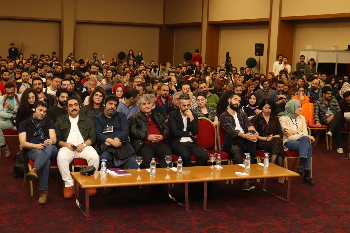 Uluslararası Uzun Metraj Jüri Başkanımız Nuri Bilge Ceylan “Ustalık Sınıfı”nda sinema severlerle  tecrübelerini paylaşıyor. #MUFF2018 #malatyafilmfest <a href="/malatyafp/">MUFF Film Platformu</a>