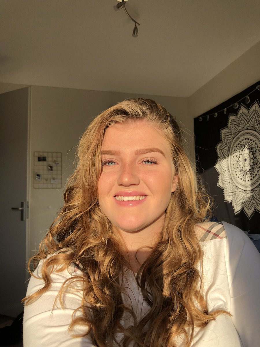 Amy tweet media