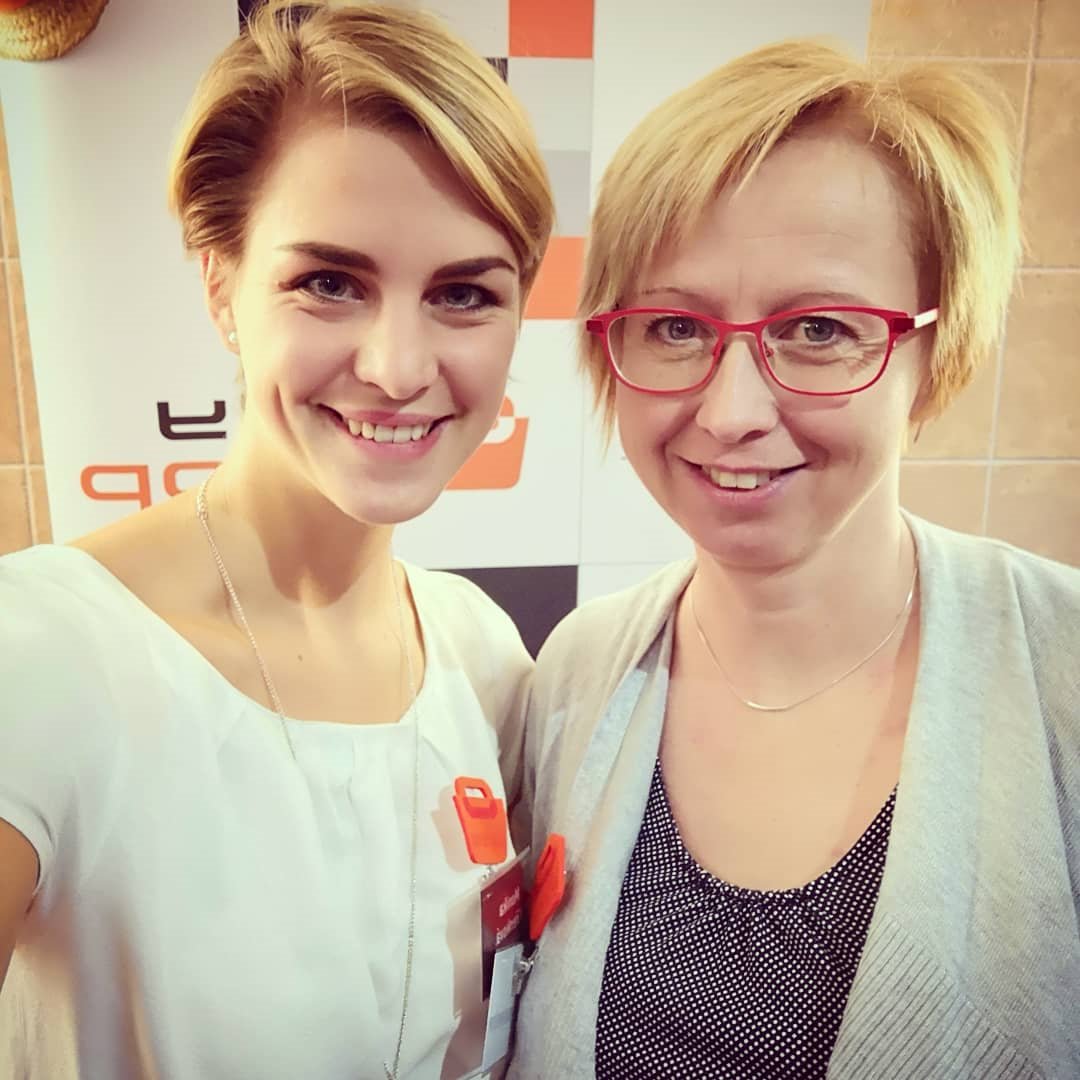 oxyshopcz's tweet image. Sladké koláčky, panáčky slivovice různých velikostí, zajímavá soutěž a usměvavé dámy z oXyShopu se na vás těší na JavaDays!
#oXyShop #JavaDaysCZ #java #prague