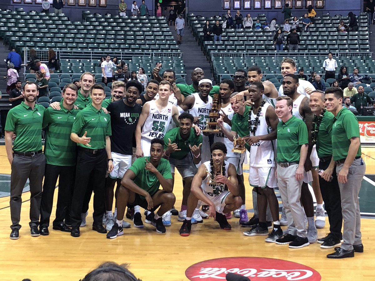 CoachGrantMac's tweet image. Mahalo Hawai’i!
Amazing hospitality.
We are grateful for our time here and it’s a huge blessing to be a part of a tough and determined @MeanGreenMBB team.
Always fun to have family come too.
#GoMeanGreen