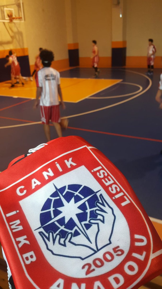 Uzakları yakın eyledik ! Sebebi çoktu, izahı yoktu.