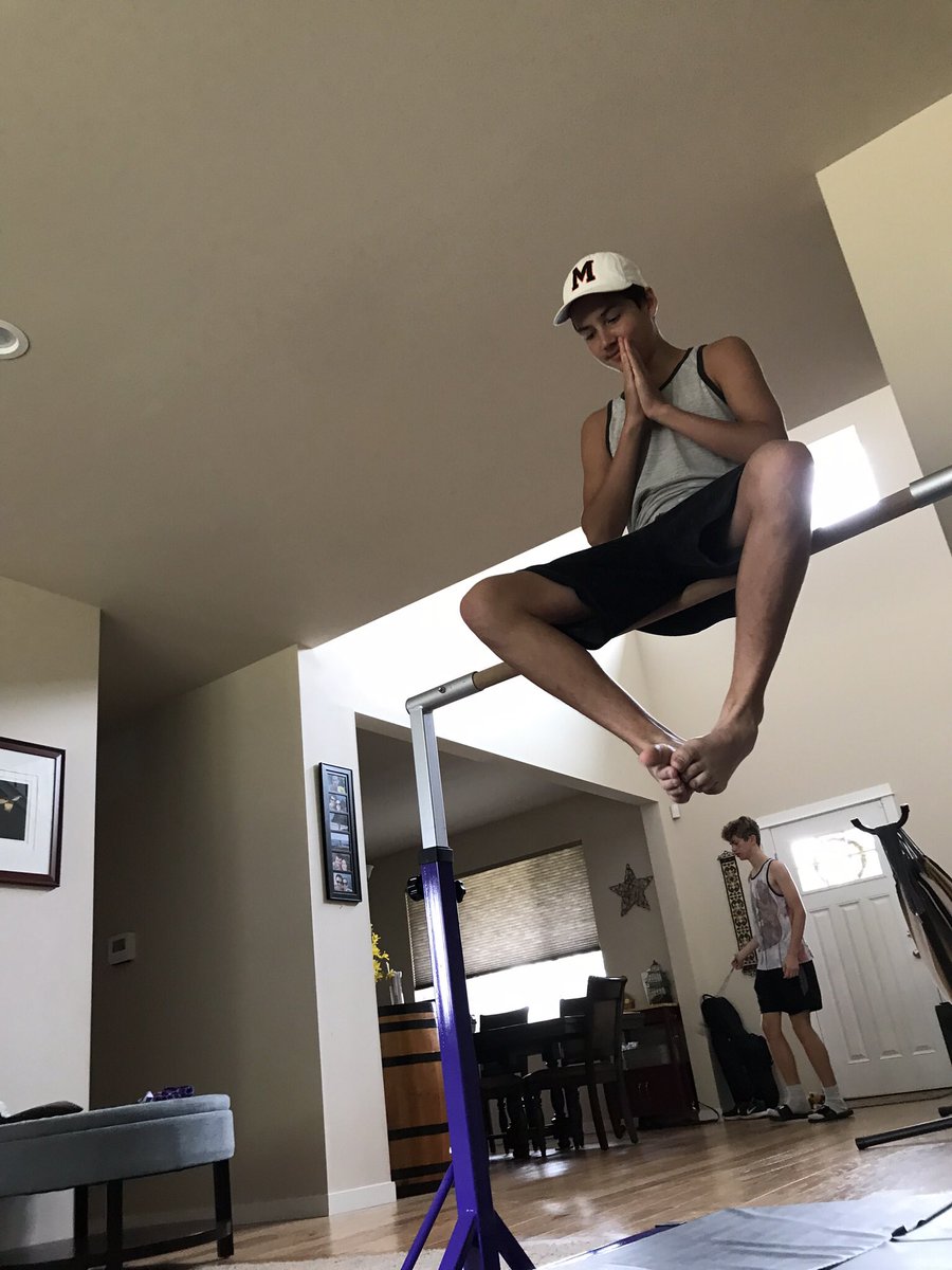 LBrian14's tweet photo. Kaden’s single and he needs to mingle https://t.co/vVJ1VWskPc