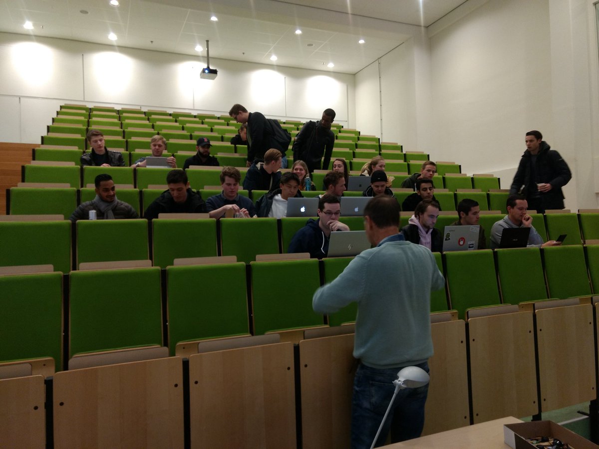 HansMichielscom's tweet photo. Just about to start a guest college at Avans Hogeschool Breda about Data Warehouse Automation. #dwaut https://t.co/NnmuqS8UiT