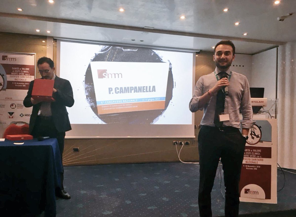 drsilenzi's tweet photo. #PaoloCampanella è stato un fratello e amico, ma anche un medico brillante e un socio di #SIMM curioso. Per questo la società @Medici_Manager lo ricorda premiando i contributi esterni più meritevoli con il #PremioPaoloCampanella. Congratulazioni ai 3 vincitori 2018! | #OpenSIMM https://t.co/kaYe5JJGTk