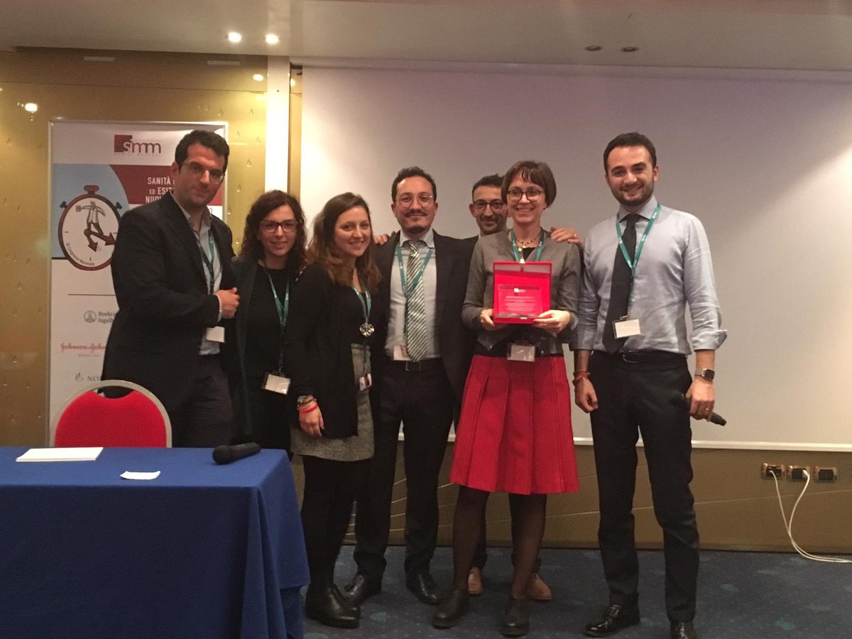 drsilenzi's tweet photo. #PaoloCampanella è stato un fratello e amico, ma anche un medico brillante e un socio di #SIMM curioso. Per questo la società @Medici_Manager lo ricorda premiando i contributi esterni più meritevoli con il #PremioPaoloCampanella. Congratulazioni ai 3 vincitori 2018! | #OpenSIMM https://t.co/kaYe5JJGTk