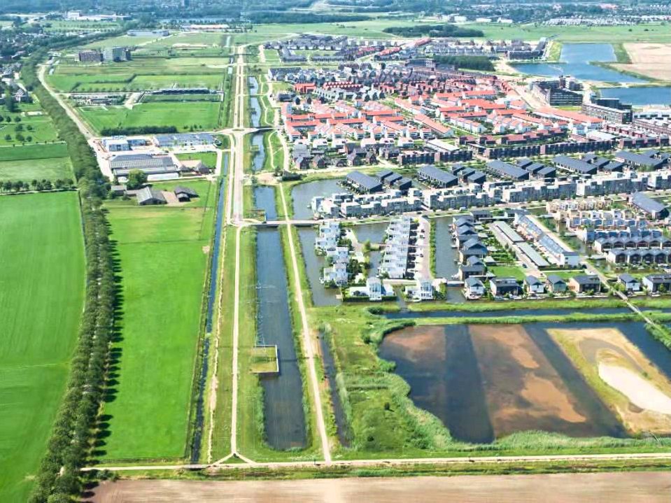 wijkdgw's tweet photo. Bewoners van De Groote Wielen: Kom vanavond 19:30 naar de halfjaarlijkse update in Windkracht5 met als onderwerpen het nieuwe winkelcentrum in De Lanen, de plannen voor 80 windmolens in de polder, het onderzoek naar de Oostelijke Landweg en een update over Windkracht5 Wijkcentrum https://t.co/50aW4a9DHw