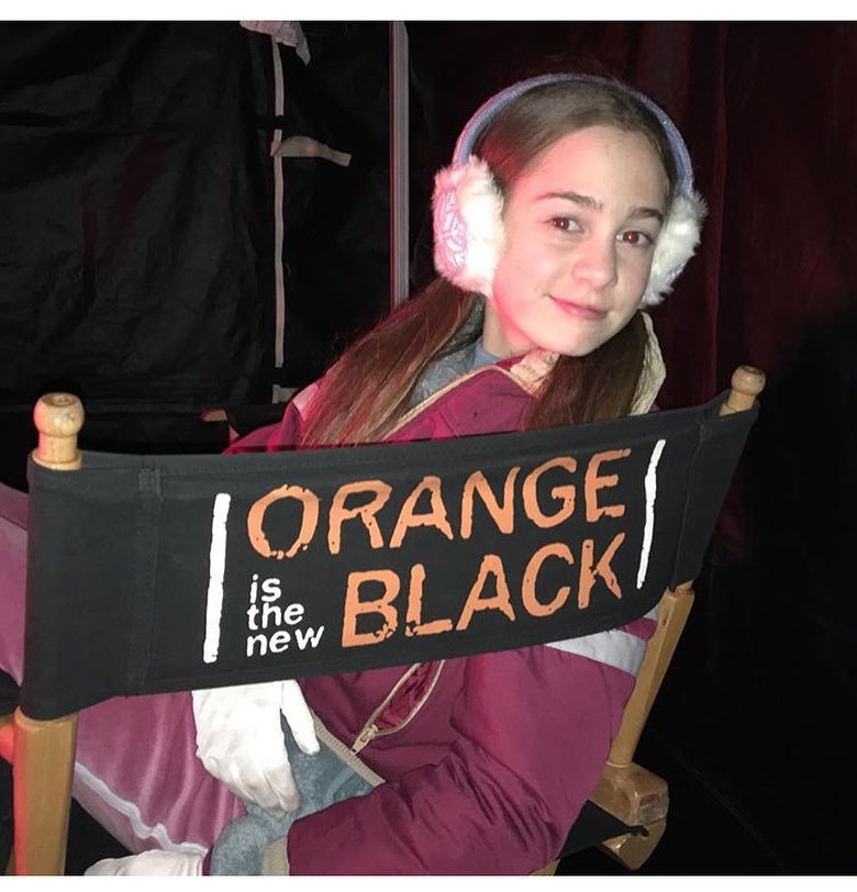 calesreputation's tweet photo. She's a psychotic evil bitch that killed QUEEN Debbie Denning because she was jealous that Debbie is way more popular, talented & prettier than her. End of thread. #OITNB #QueenDebbie https://t.co/pgJB4qEPz0