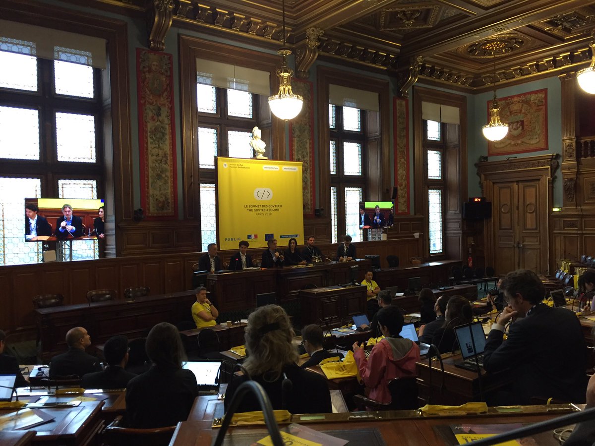 Mpierrax's tweet photo. Talking about public innovation @SommetGovTech https://t.co/ejYVGxef2O