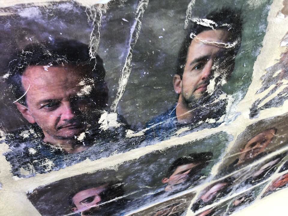 C__Chatfield's tweet image. Living Monument, 2018
#exactspot  #100yearslater #trainplatform #localmen #laststop #offtothefront #130didntreturn #ww1 #centenary #past #present #installation @sustrans