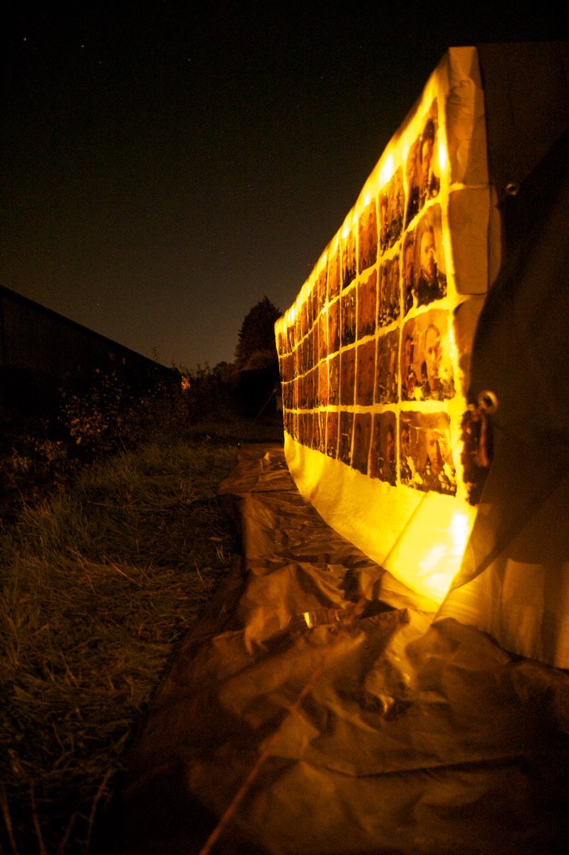 C__Chatfield's tweet image. Living Monument, 2018
#exactspot  #100yearslater #trainplatform #localmen #laststop #offtothefront #130didntreturn #ww1 #centenary #past #present #installation @sustrans