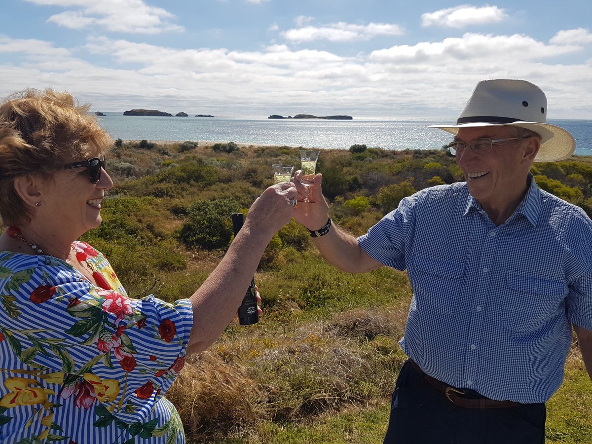 Robert Ketchin tweet media