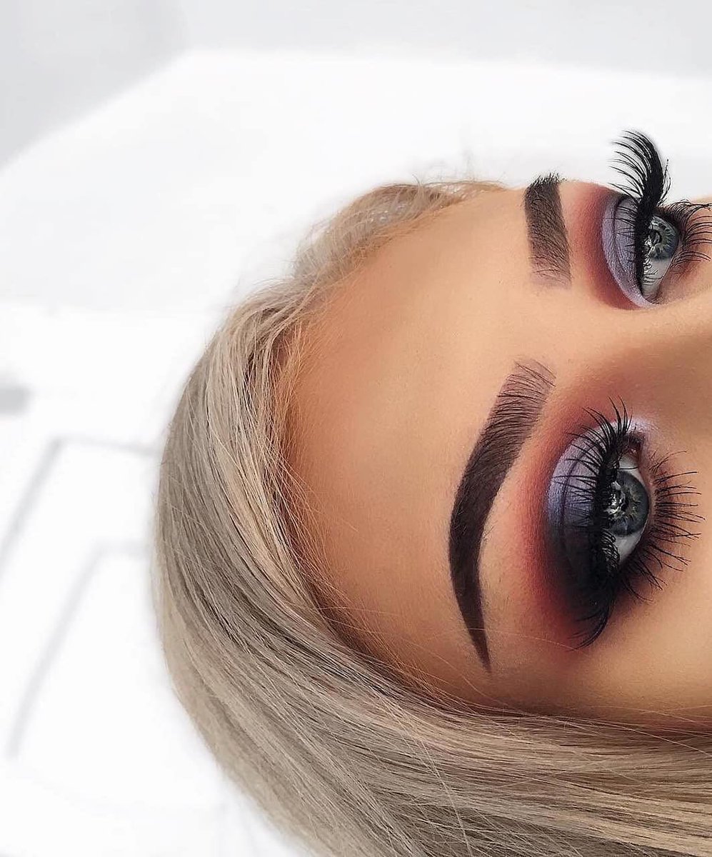 IselfOutfit's tweet photo. #maquillage #makeuplook #makeup #makeupartist #Artiste #jolie #degrade https://t.co/80zBKX2qPw