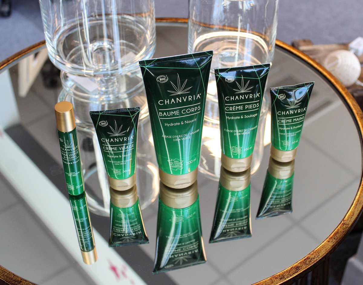 Simple, Naturelle, Végétale &amp; BIO 🌿
#chanvria #cosmetics #hemp #hempoil #cannabissativa #madeinfrance