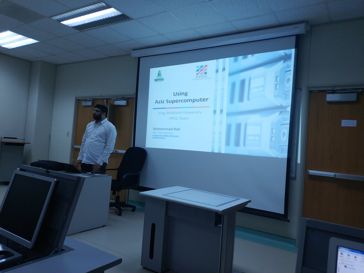 AbdullahBargash's tweet photo. So useful session today & great hospitality form @KAUHPCC
And for all students who's interested in #HPC don't miss MPI session tomorrow!!
All the thanks to staff & dr @Sanaa2001
#KAU #Aziz_HPC #FCIT https://t.co/FhYhNYdftv