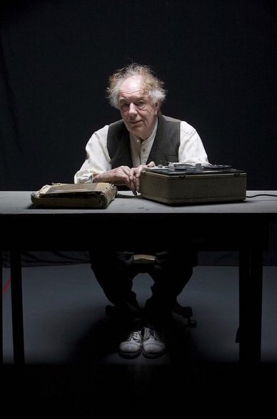 GateTheatreDub's tweet photo. As we approach the end of our #Gate90 posts, we're stepping back into #Beckett! Our 2010 production of 'Krapp’s Last Tape', by #SamuelBeckett, featured Dublin-born #MichaelGambon. This massively popular production was subsequently brought to London later in the year. https://t.co/DN7LNGtLz5